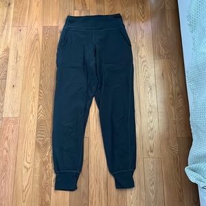 full length size 4 lululemon align joggers!